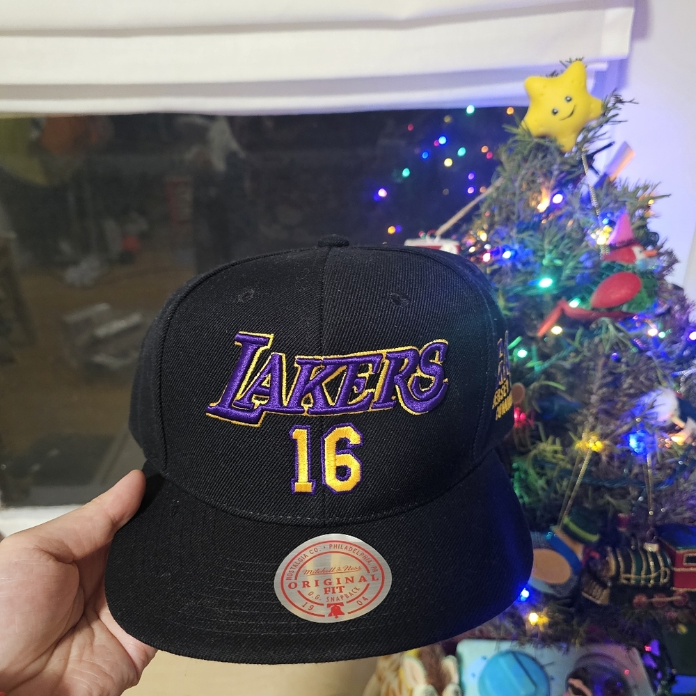 LOS ANGELES LAKERS GASOL RETIREMENT HAT NWT